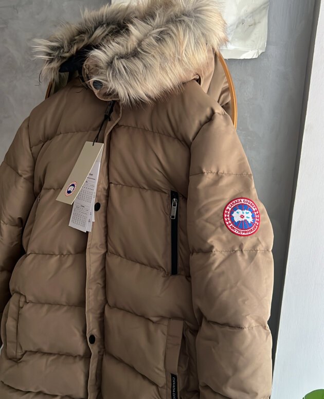 canada goose puffer jacket