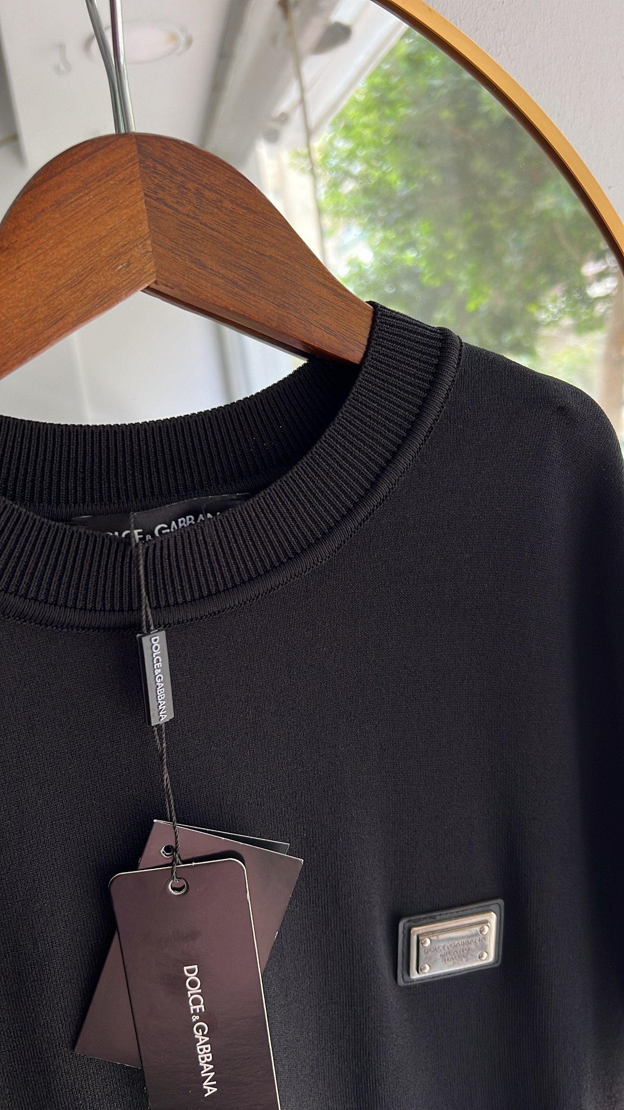 DOLCE & GABBANA Logo plaqué Knitted Round Tshirt - Image 3
